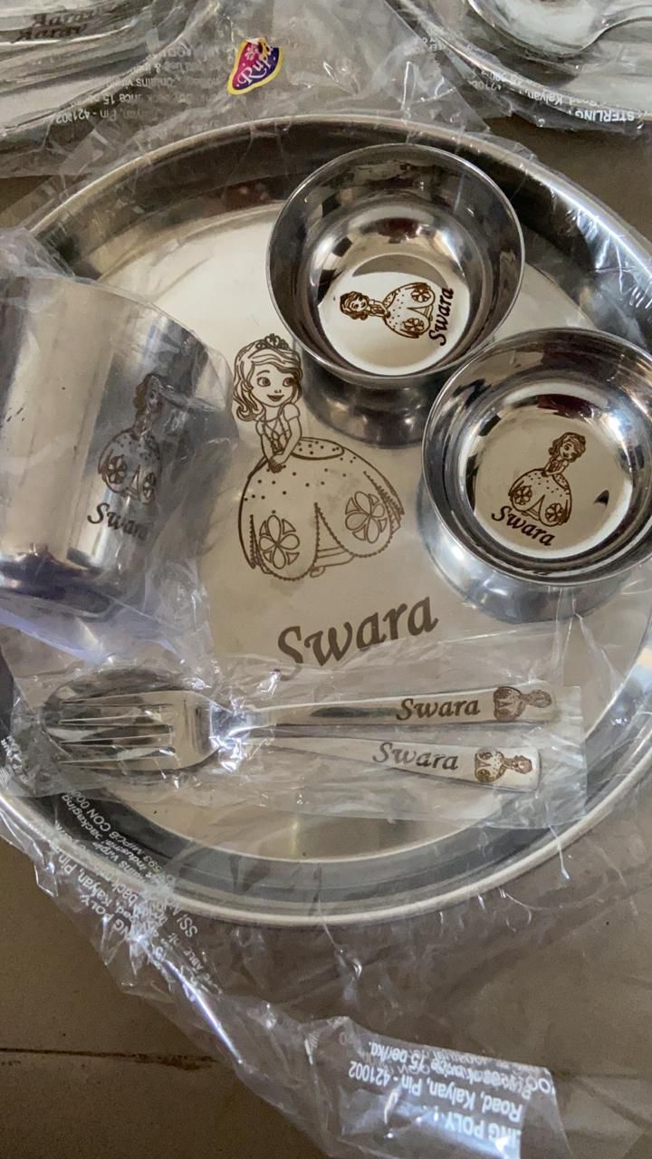 Personalized Round Dinner Set