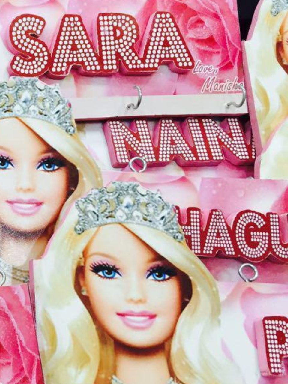 Customised name plates cum keyholders