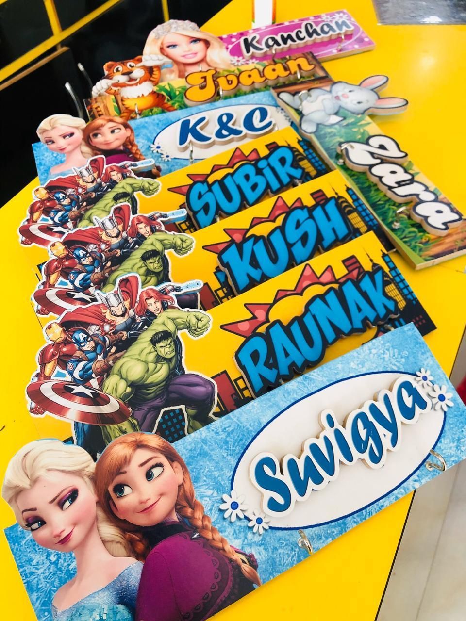 Customised name plates cum keyholders