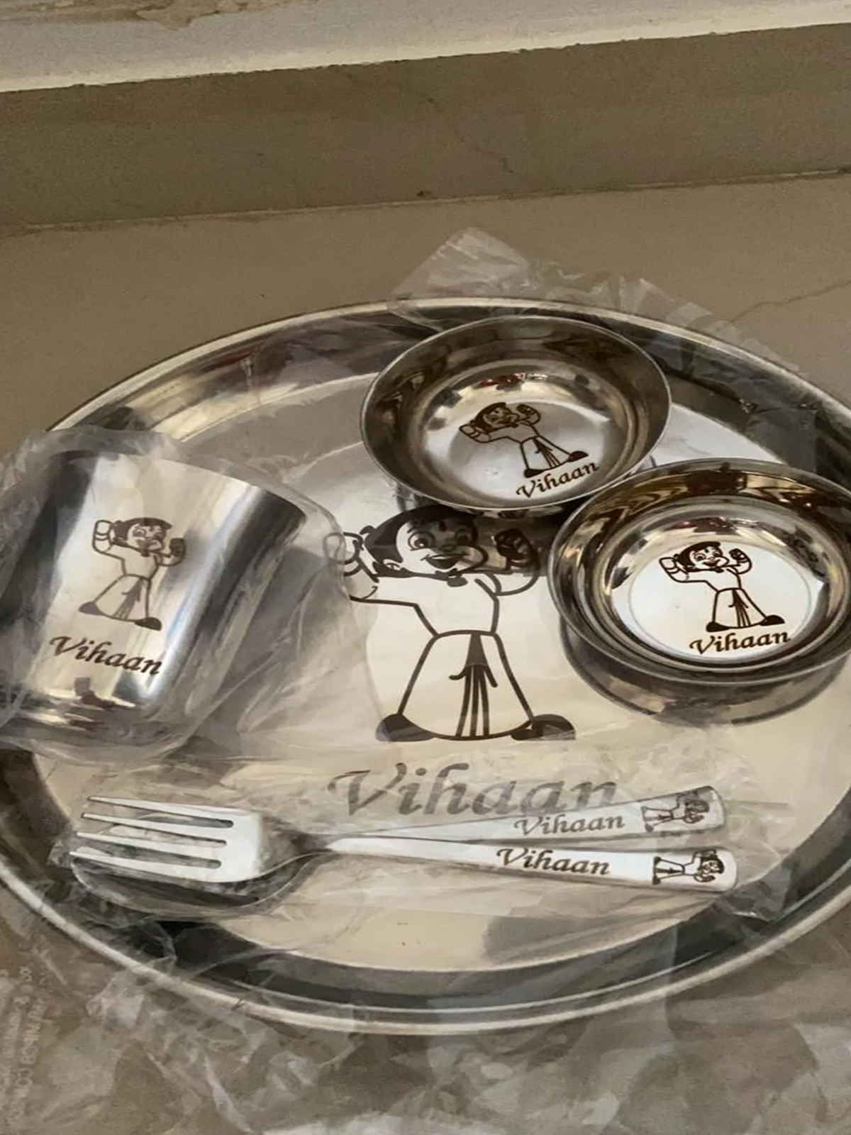 Personalized Round Dinner Set