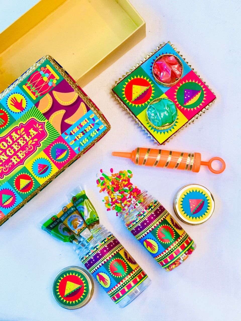 Hoja Rangeela Re Box Hamper